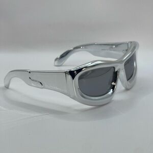 Stylish Silver Frame Sunglasses